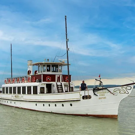 アパート Pegazus ケストヘイ